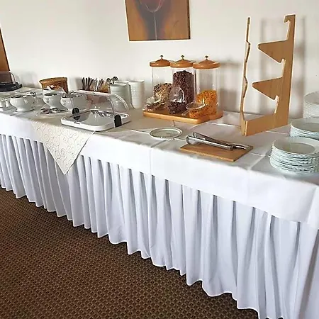 Restaurant Klostermuehle מלון 2*
