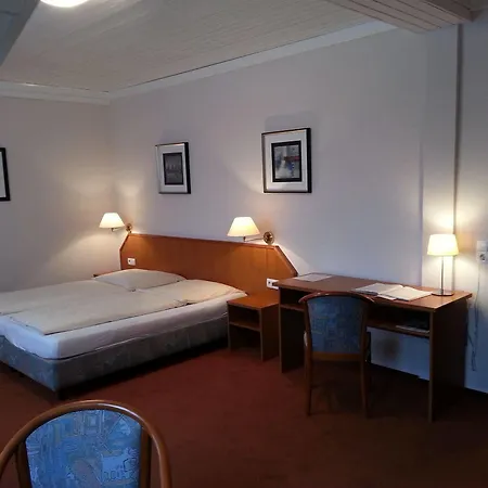 Restaurant Klostermuehle 2* Ройтлинген